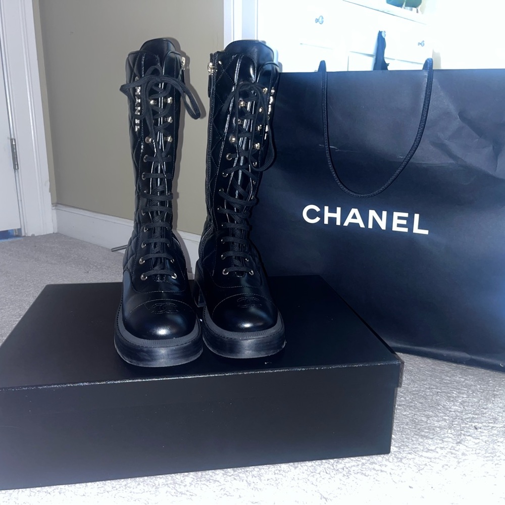 CHANEL Black Quilted Lace-Up Knee Boots - Picture 2 of 5